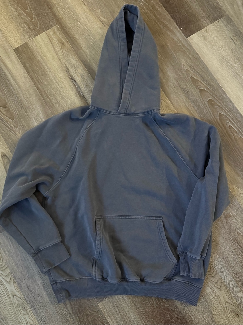 Aritzia Women’s Washed Charcoal Crewneck Hoodie Sweatshirt - Mega Fit